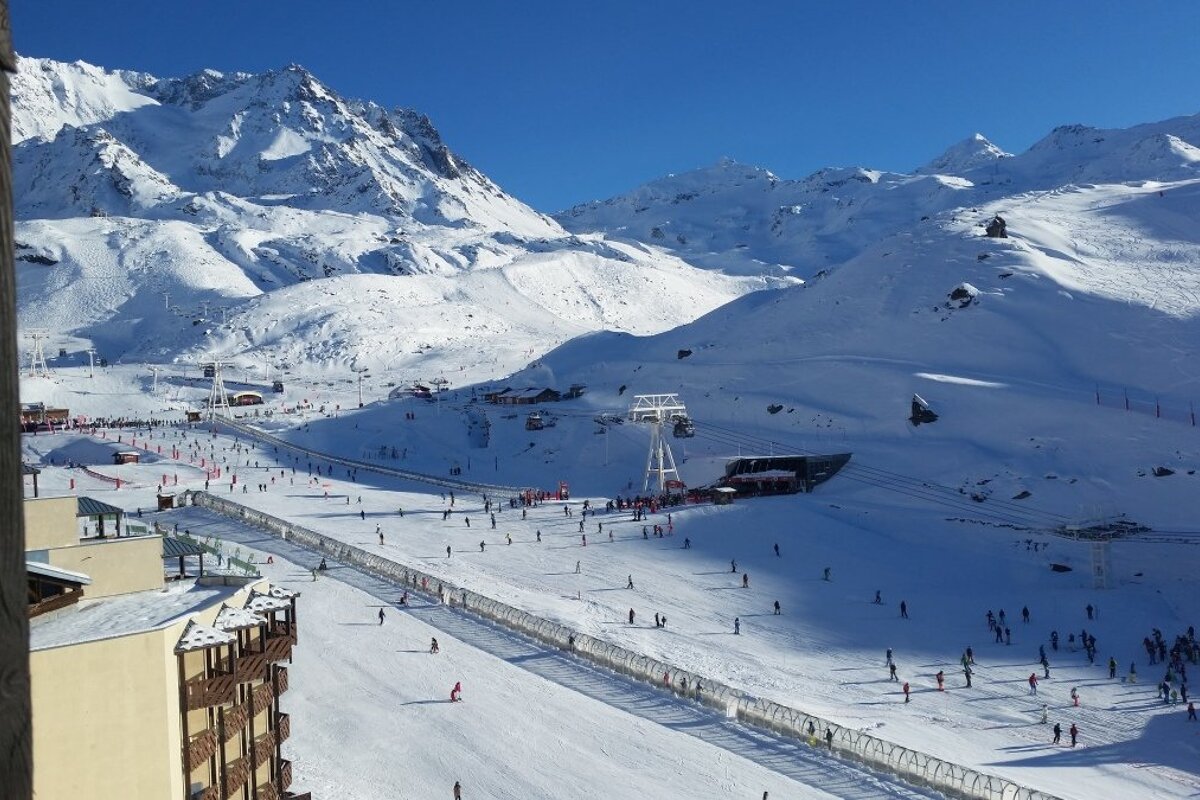 a ski area in val thorens