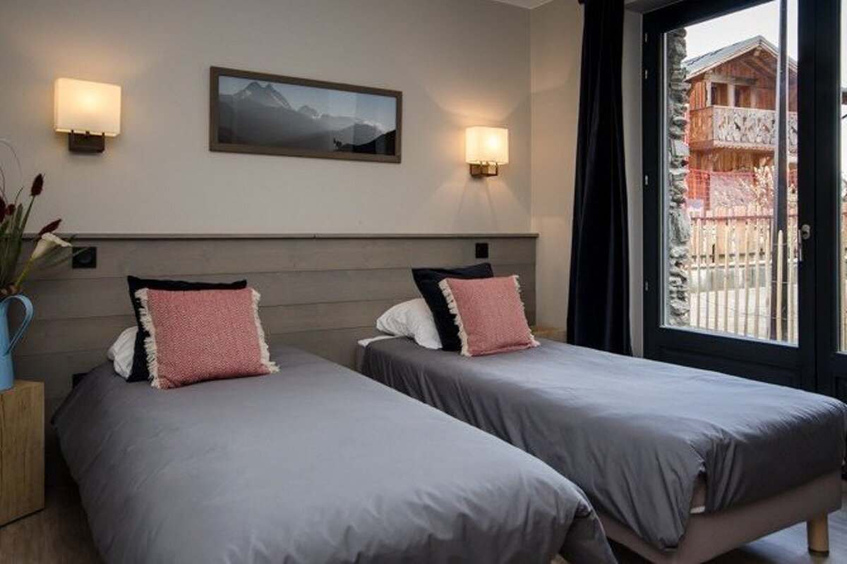 Hermine Chalet, Montchavin / Les Coches twin bedroom