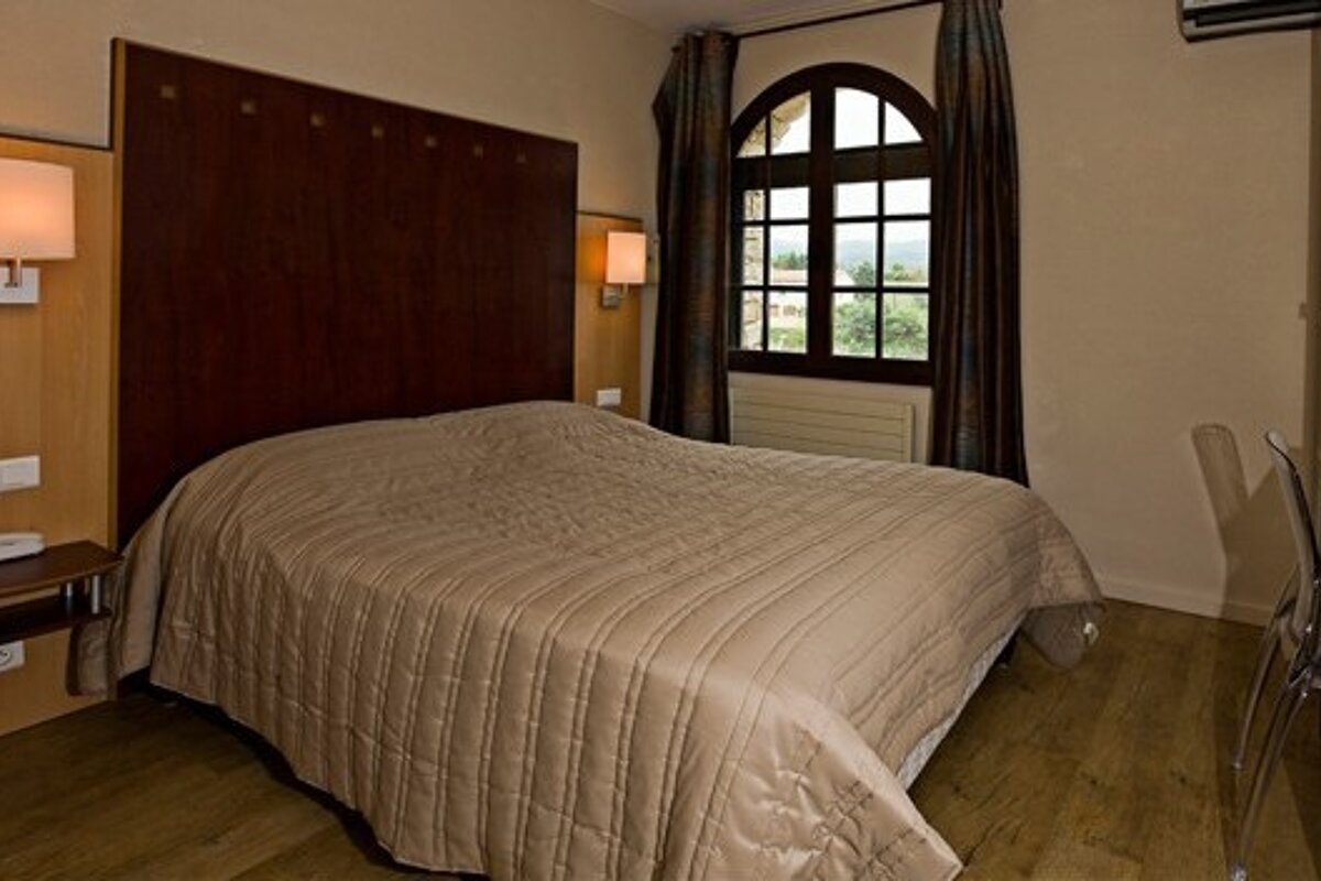 Le Manoir Hotel, Apt double bedroom