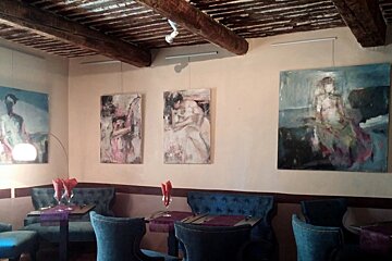 Numero 9 Restaurant interior