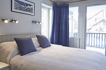 307 Val Village Apartment, Val d'Isere - Centre double bedroom
