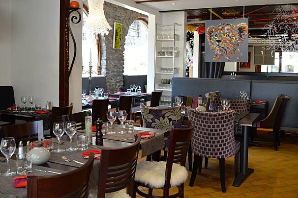 La Taverne du Monchu Restaurant, Les Coches interior