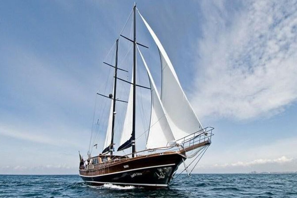 8 Person Sailing Yacht, Saint Tropez - Santa Lucia, Saint Tropez exterior