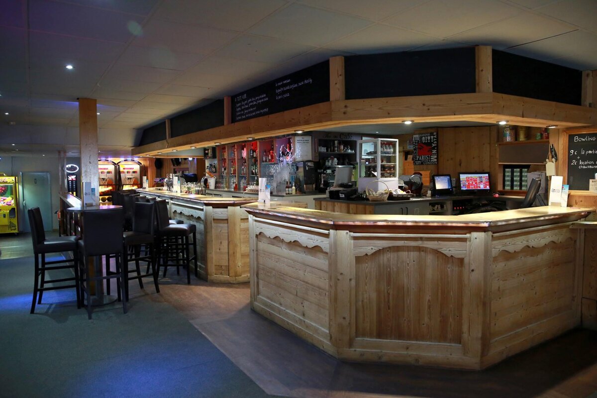 Bowling de Meribel, Meribel interior