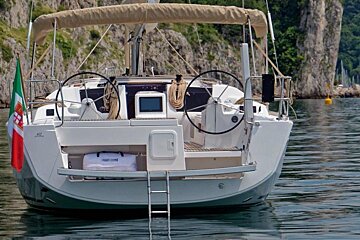Dufour 412 GL 12.7m Sailing Yacht, Palma de Mallorca exterior