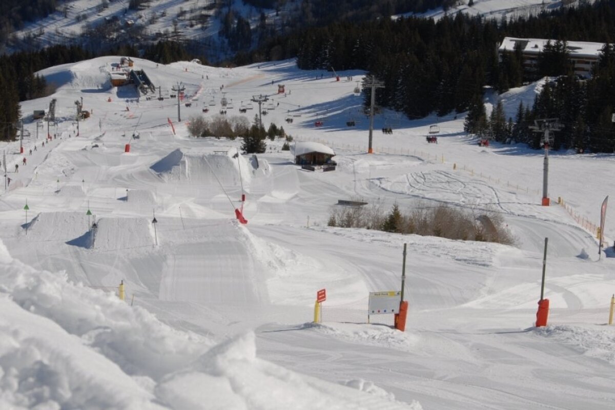 kickers and features in courchevel