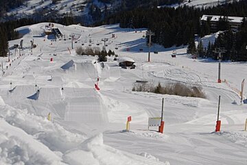 kickers and features in courchevel