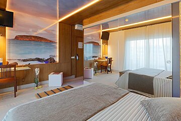 Lux Isla, Talamanca double bedroom