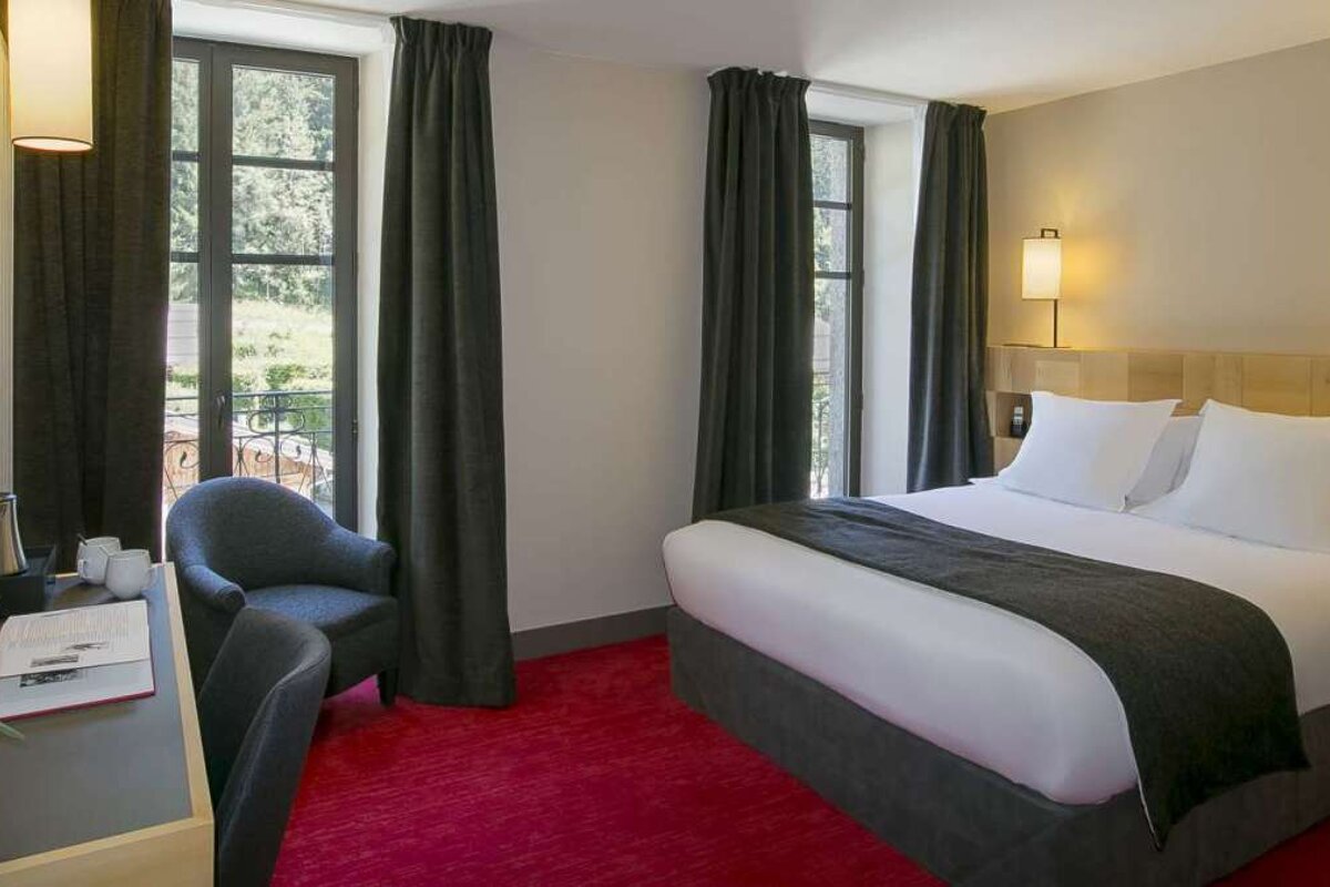 Excelsior Hotel, Les Praz double bedroom