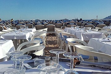 Plage Goeland Beach Club, Cannes terrace