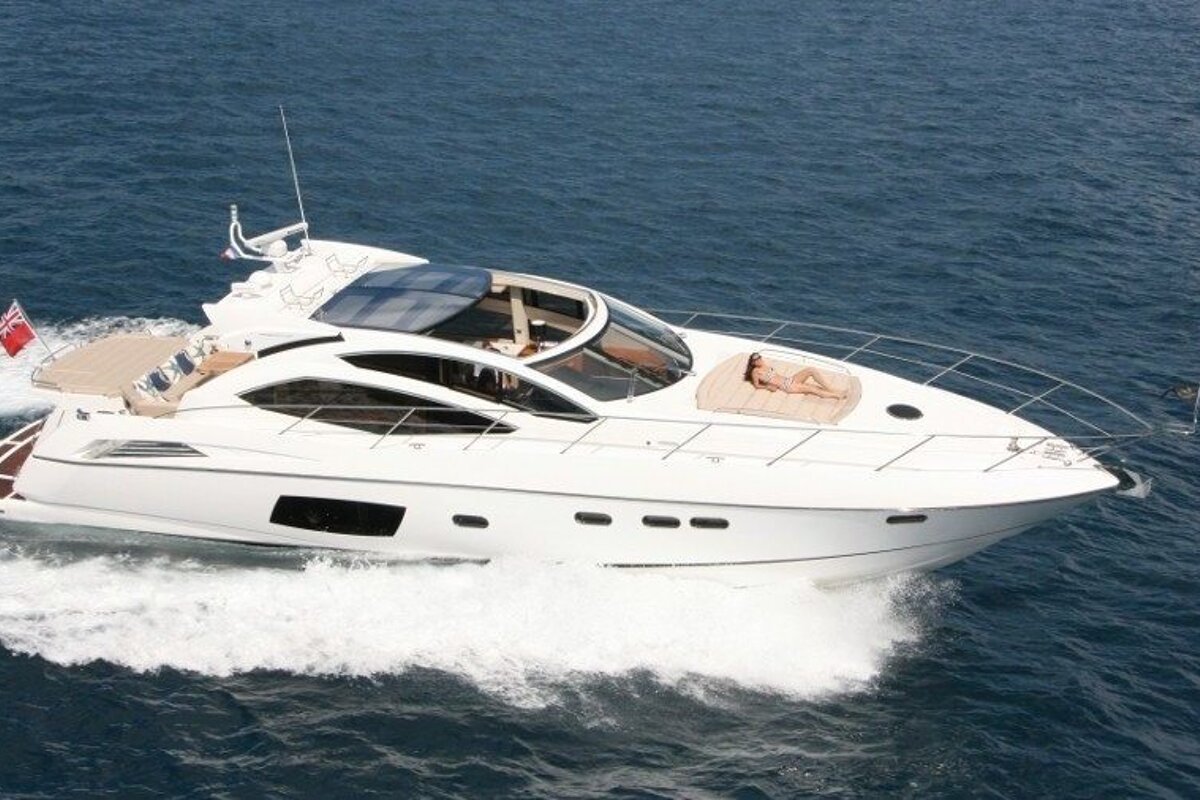 Sunseeker Predator 20m Yacht, exterior