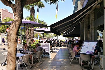 Street cafe in arcachon