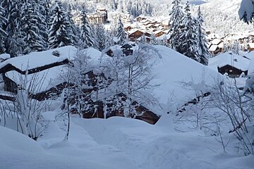 Beriozka Chalet, La Tania exterior