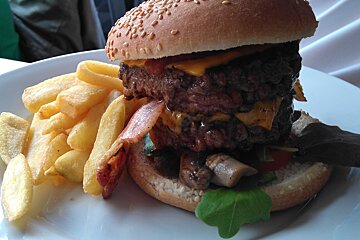 Ma Nolans, Vieux Nice main