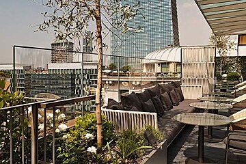 ME Il Duca Hotel, Milan - Centre terrace