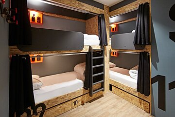 Moontain Hostel, Oz en Oisans bunkroom