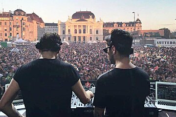 DJs Tale of Us in concert