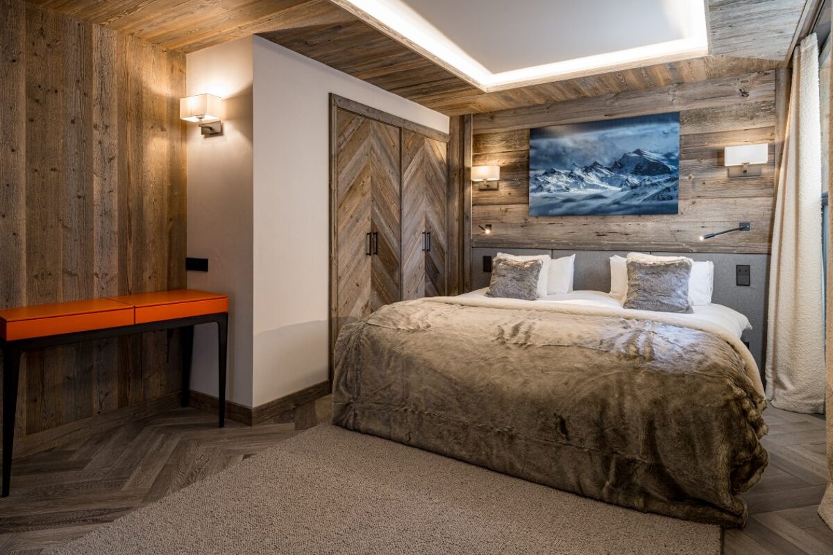 L'Ours Rouge Chalet, Meribel Village