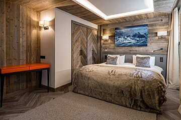 L'Ours Rouge Chalet, Meribel Village