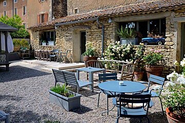 Le Garage a Lumieres Restaurant, Goult restaurant terrasse