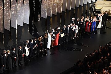 the prize winners on stage in Cannes 2016