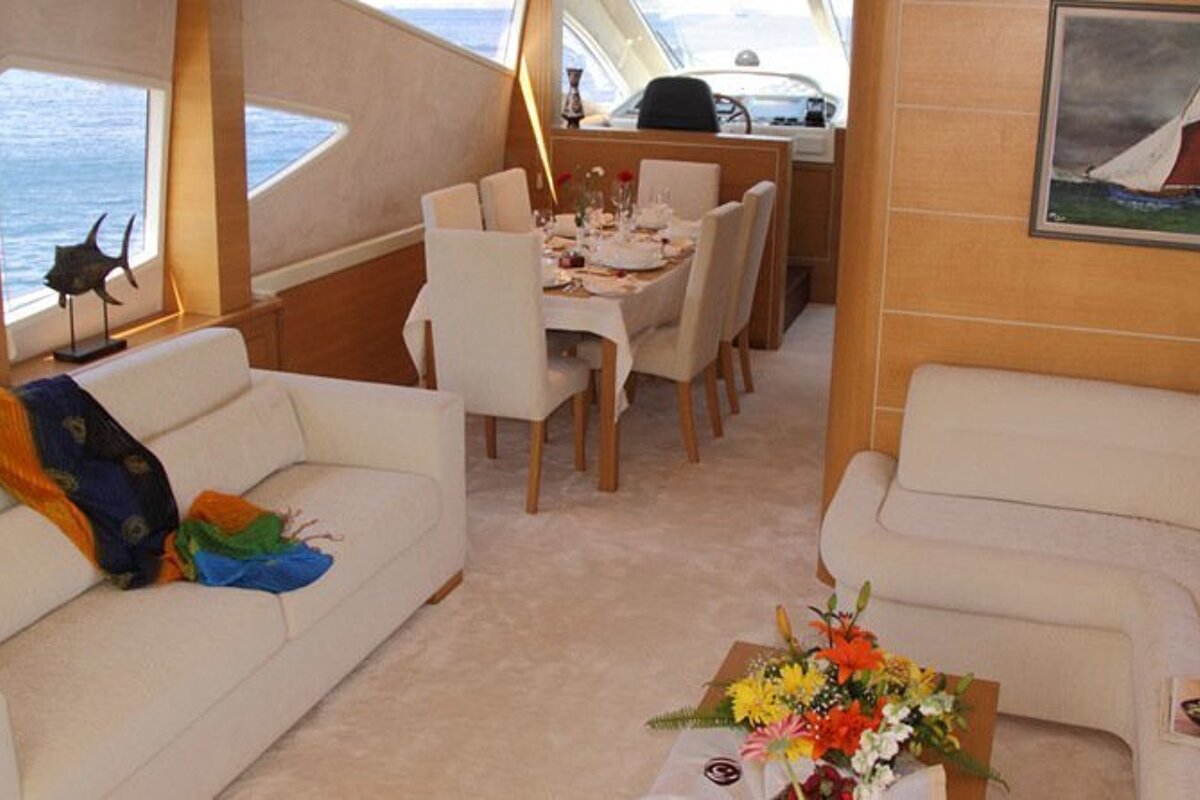 Pruva 80' 24.5m Motor Yacht, Ibiza saloon