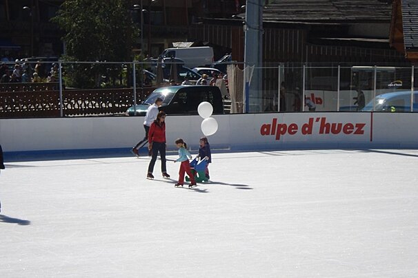 Patinoire Exterieure Municipale (Ice Rink)