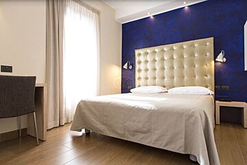 Biocity Hotel, Milan - Centre double bedroom