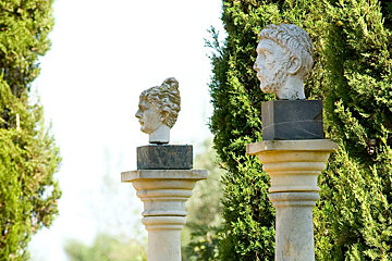 Es Revellar Art Resort Galleries, Campos