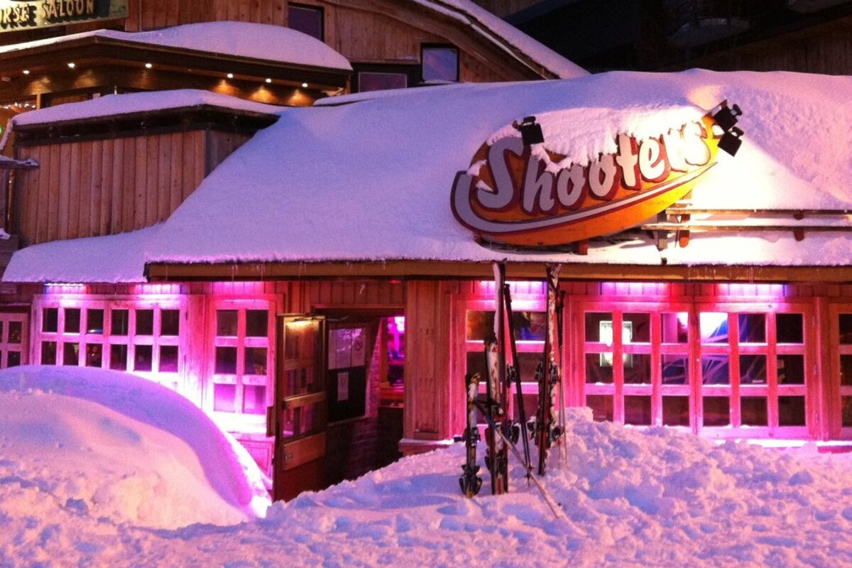 Le Shooters Bar, Avoriaz exterior