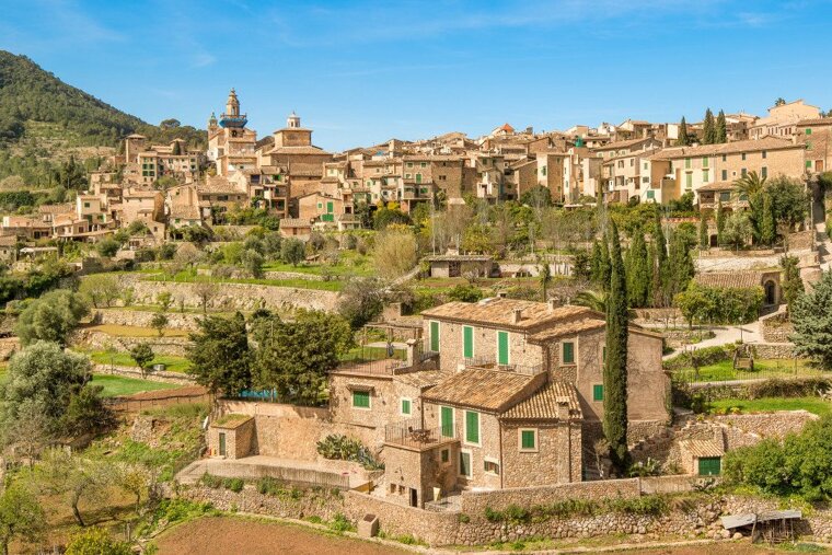 Mallorca's west is best in spring, West Mallorca
