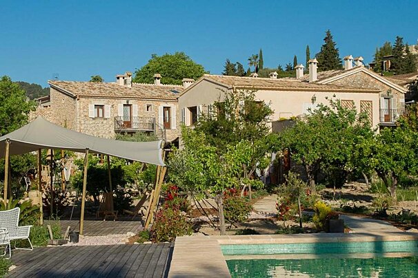 The Pink Pepper Tree Hotel, Lloseta