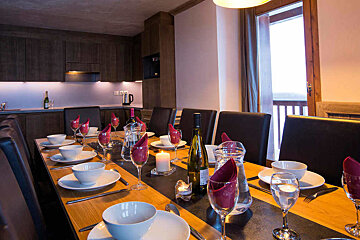 Ibex Chalet, Val Thorens dining area