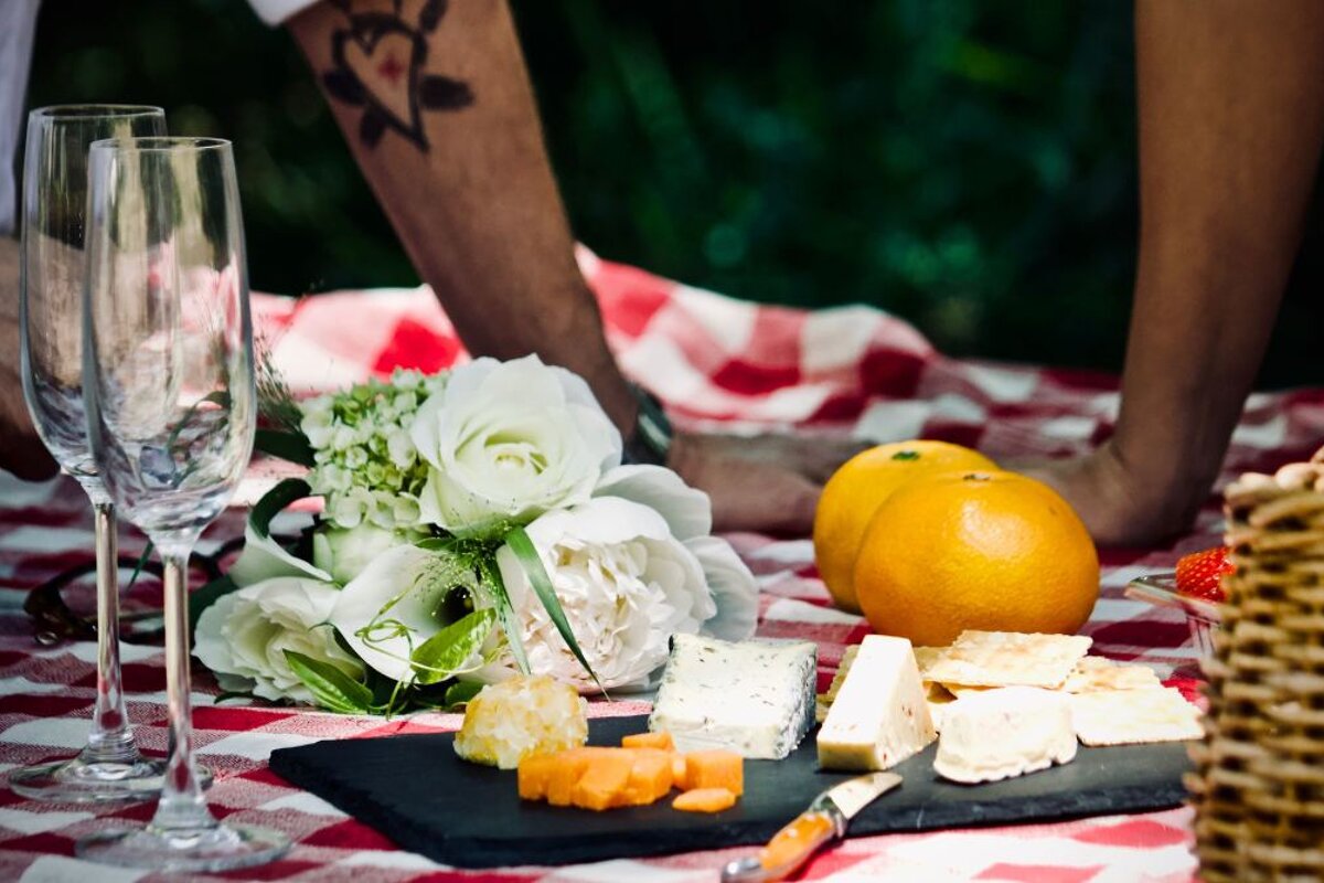 Perfect picnic spots in Antibes 2018