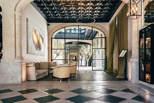 Palma in World's Best Hotels 2017 lobby