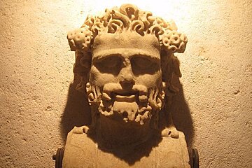 a stone staue in manacor mallorca