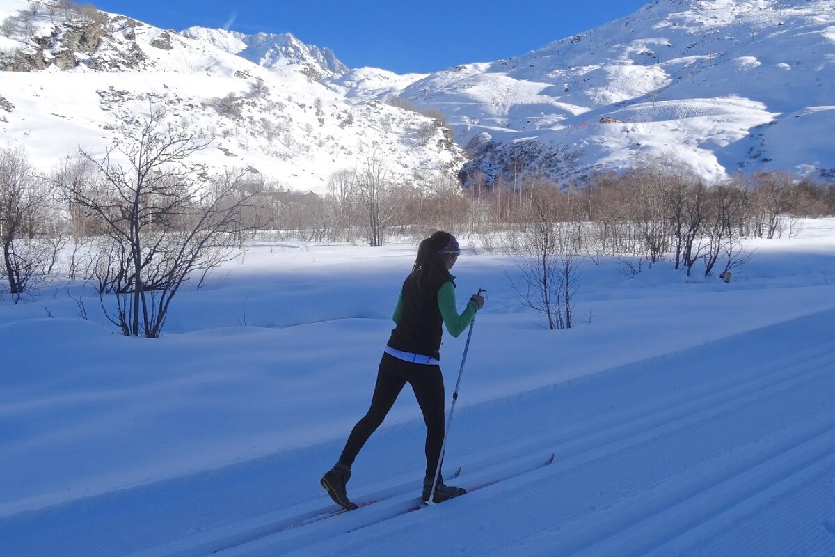 a cross country skier