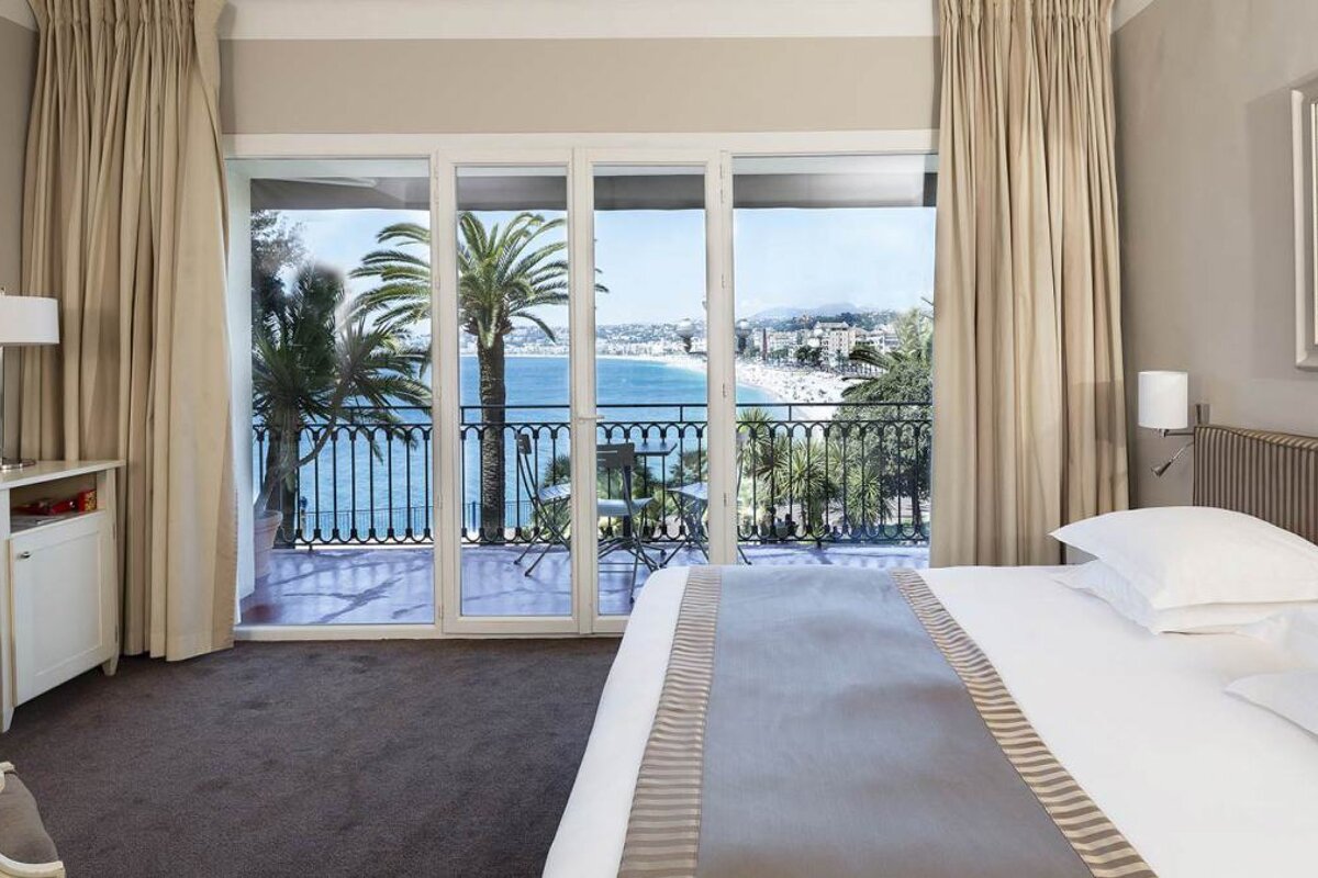 Suisse Hotel, Nice double bedroom