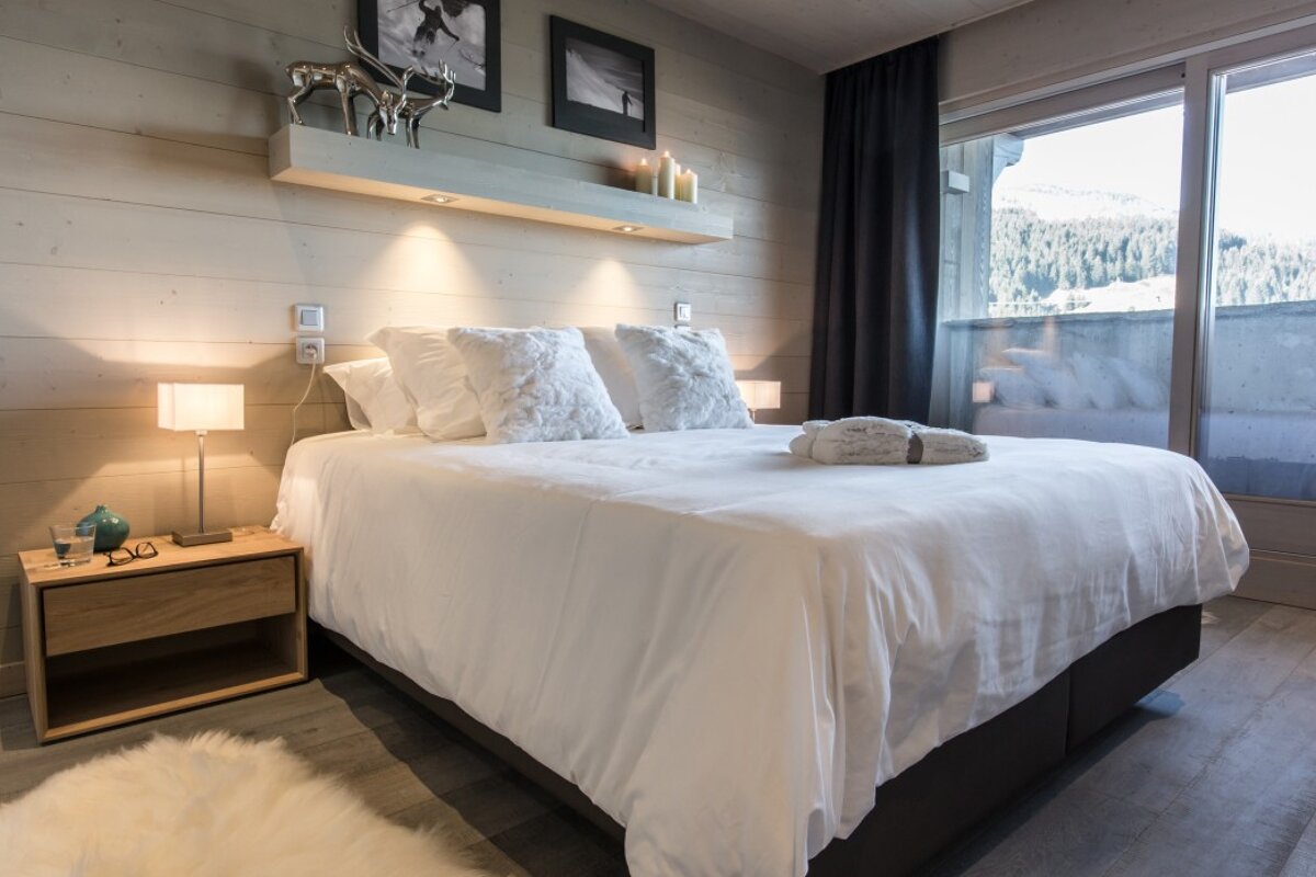 Whistler Lodge B05 & 06 Apartments, Courchevel Moriond 1650 double bedroom