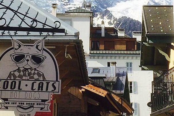 Cool Cats Snackerie, Chamonix exterior