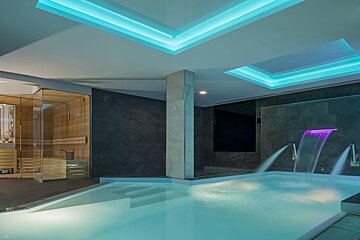 Grand Hotel des Alpes, Chamonix indoor swimming pool