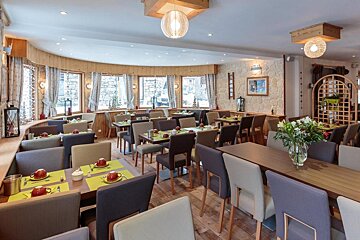 La Galise Hotel, Val d'Isere dining room