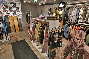 Mountain Air Ski Hire, Verbier - Centre shop interior