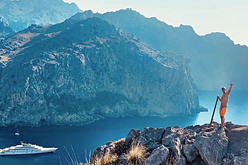 Katy Perry & Orlando Bloom relax in Mallorca