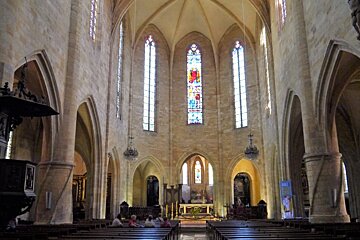 inside the Cathedrale Saint-Sacerdos
