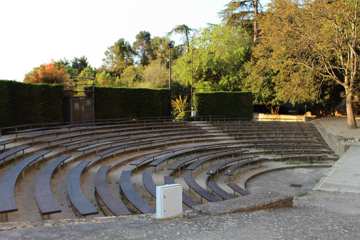 outdoor seating at a small theatre in provence
