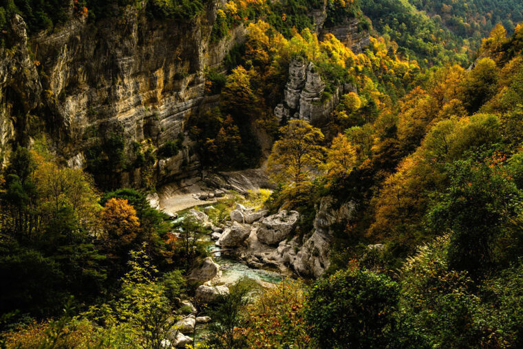 a gorges in autumn colours in Provence