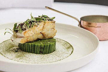 Les Terraillers Restaurant, Biot main