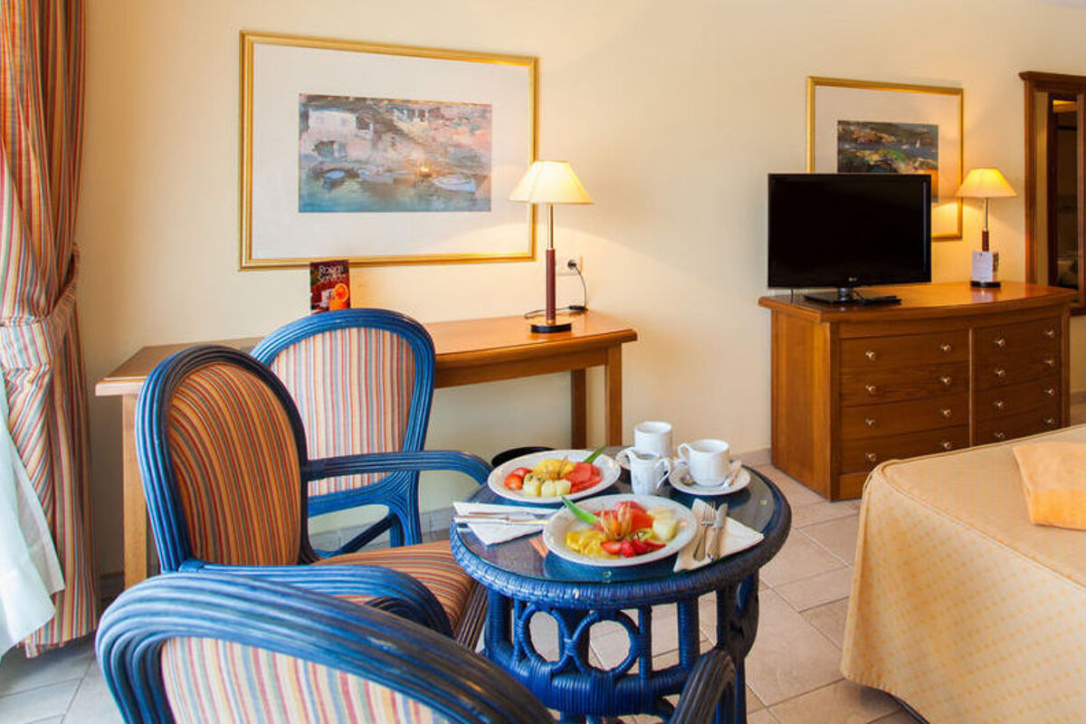 Mallorca Palace Luxury Hotel, Sa Coma double bedroom