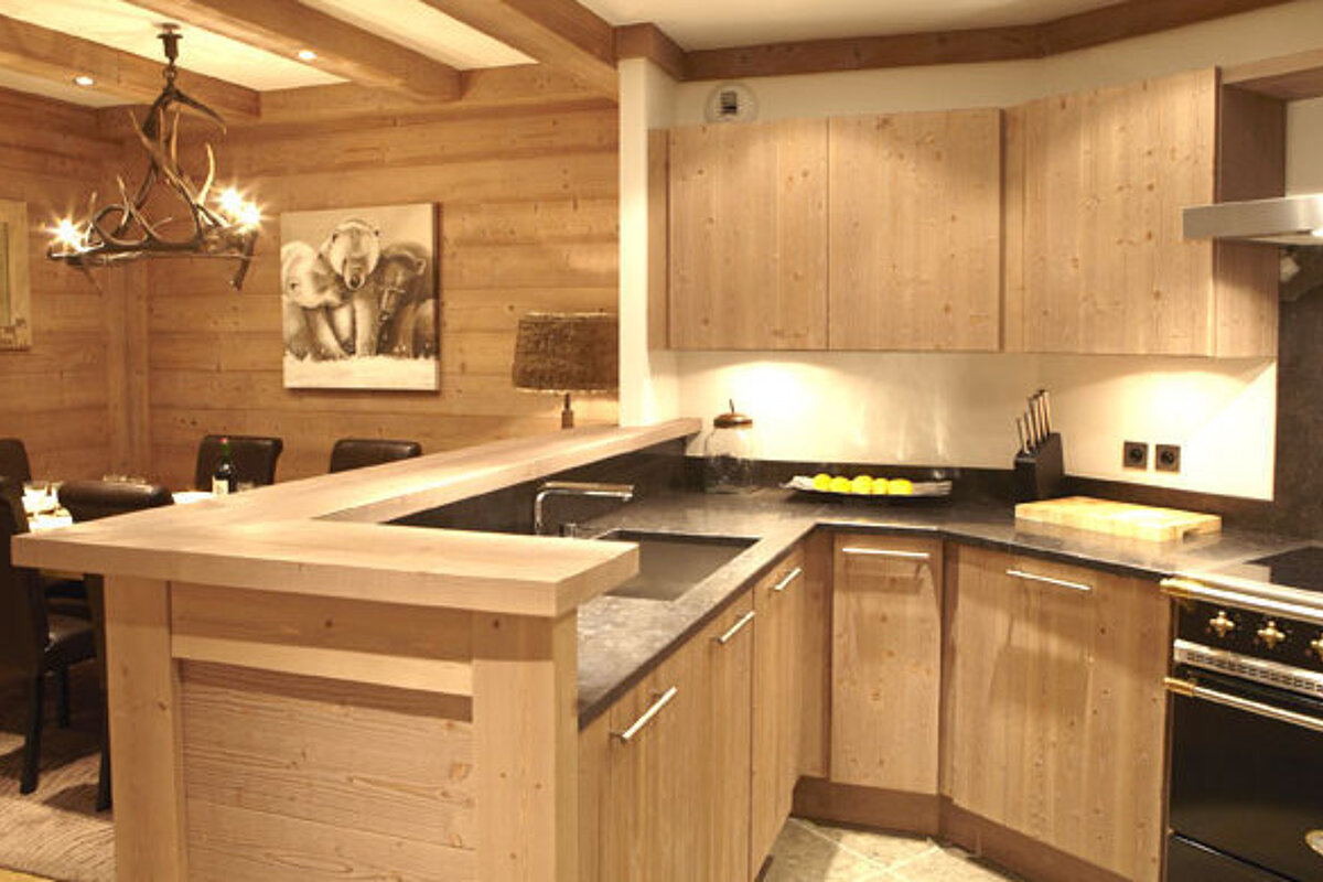 Choucas 206 Apartment, Val d'Isere centre kitchen